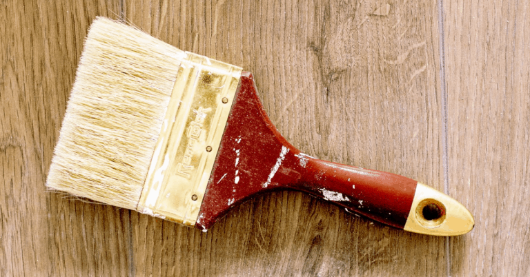 How Many Coats Of Wax Should You Apply To Chalk Paint?