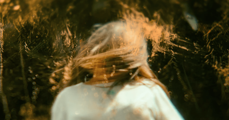 How To Get Paint Out Of Hair Easily!